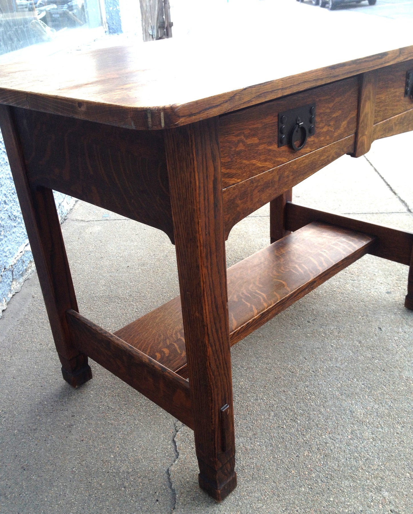 MISSION OAK IMPERIAL LIBRARY TABLE