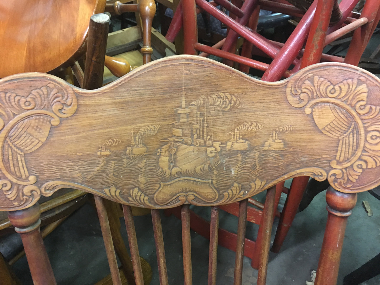 SPANISH AMERICAN WAR COMMEMORATIVE PRESS BACK ROCKING CHAIR WITH BATTLE SHIP