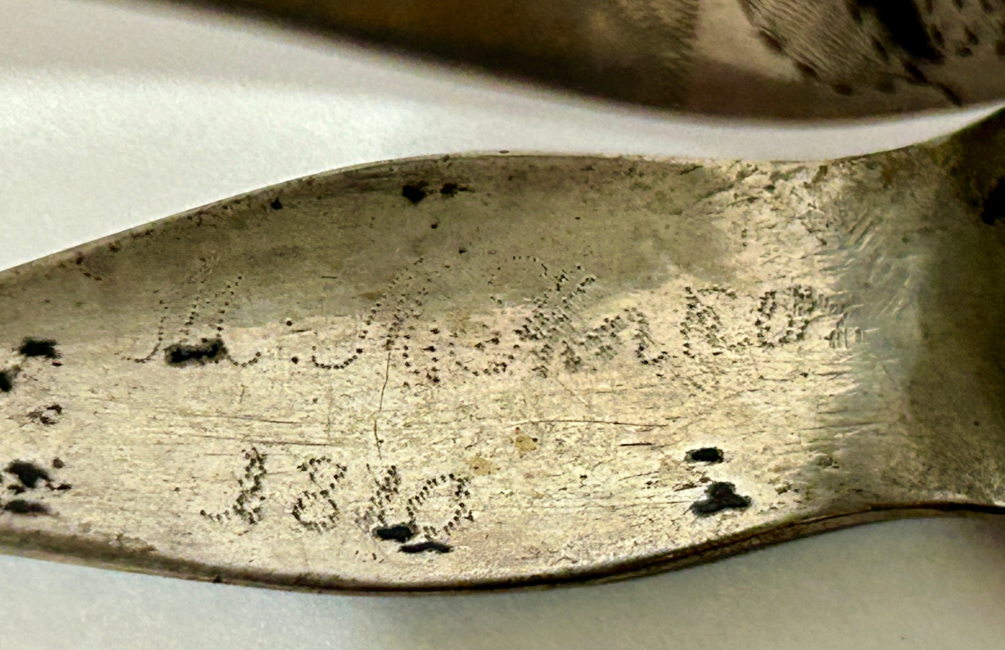 ANTIQUE SILVER TONGS DATED 1810