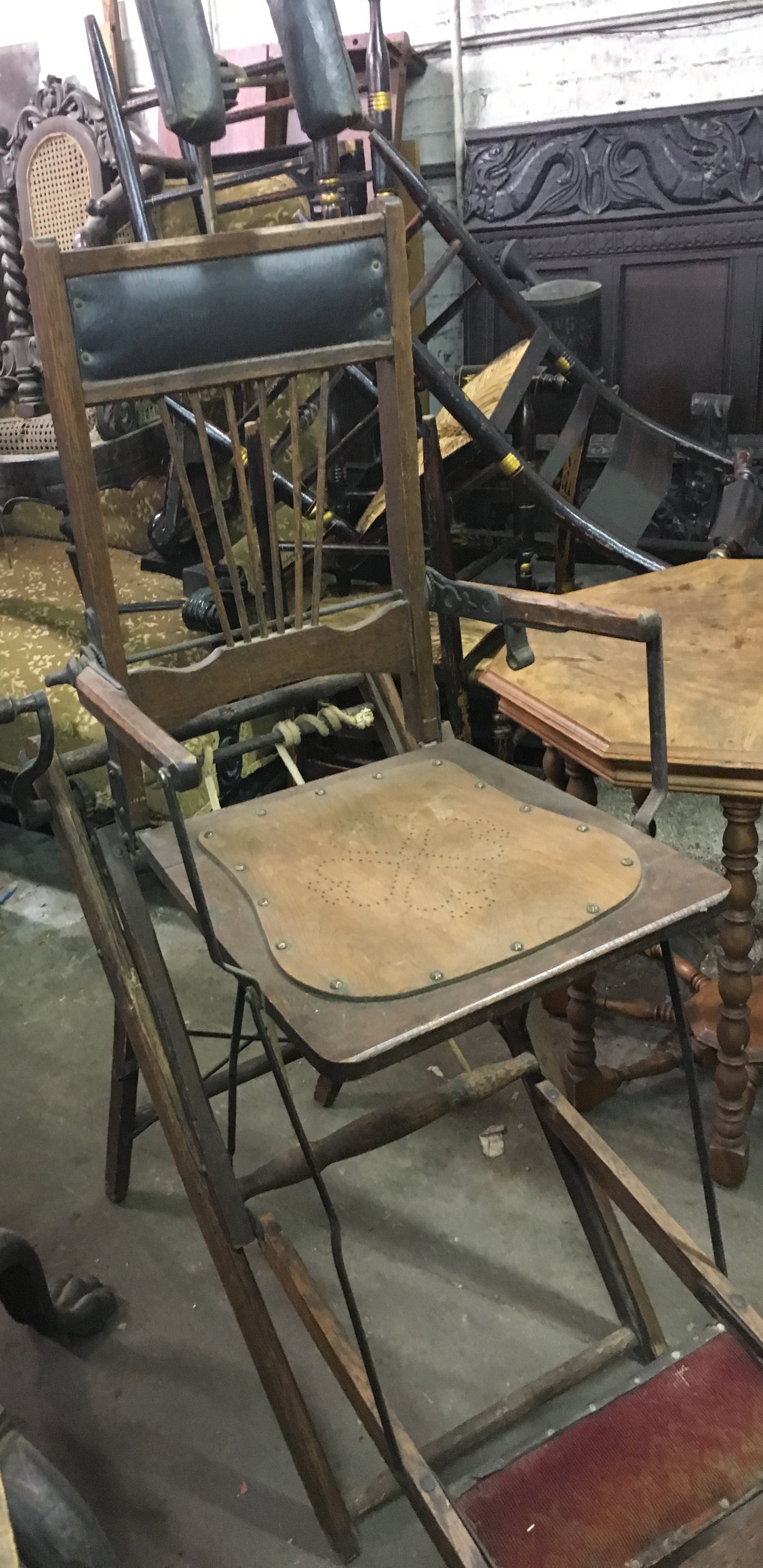 1800's ANTIQUE PORTABLE WOODEN FOLDING DENTAL CHAIR. START YOUR OWN BUSINESS!
