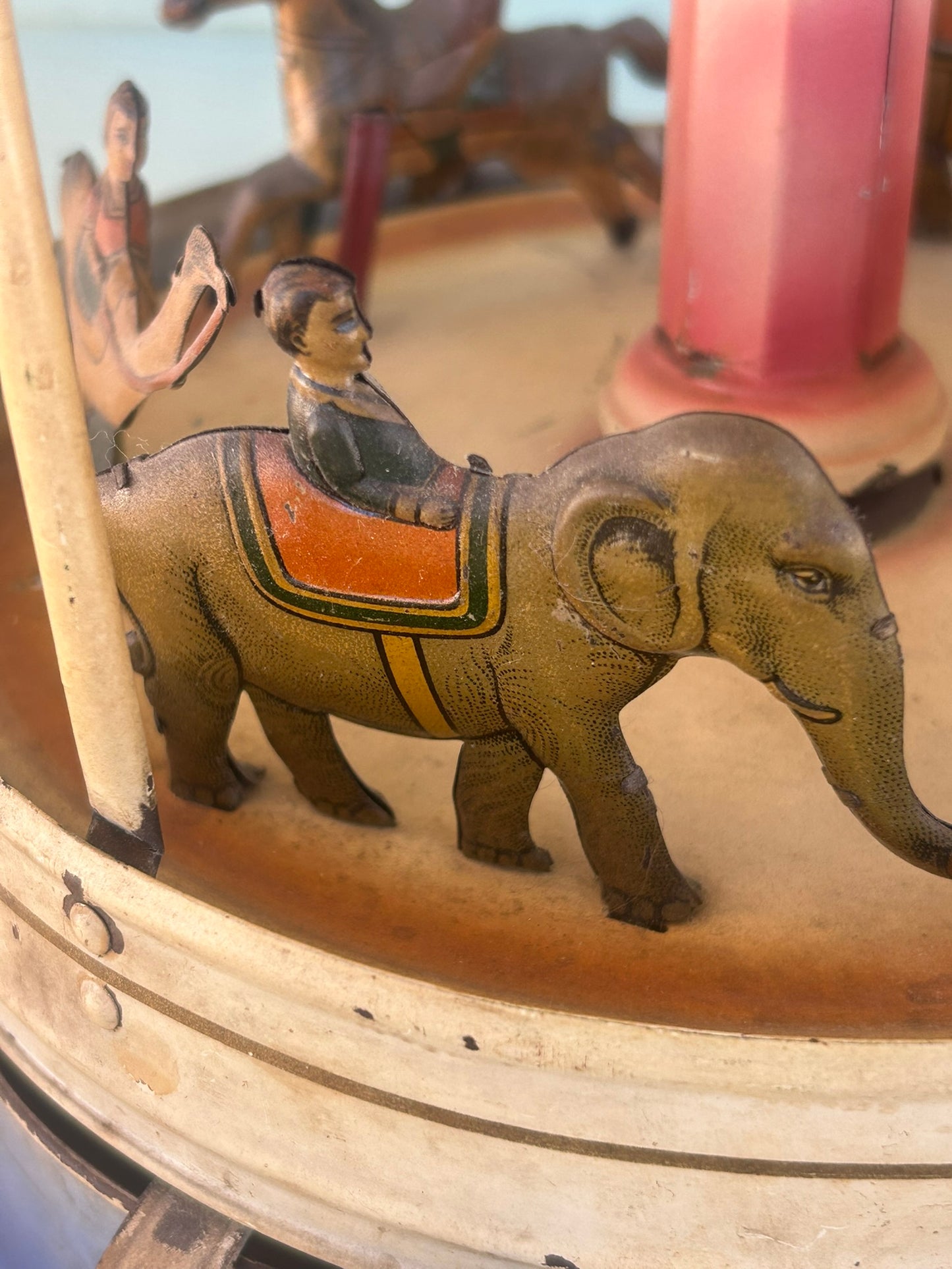 ANTIQUE TIN TOY WIND UP GUNTHERMANN CAROUSEL