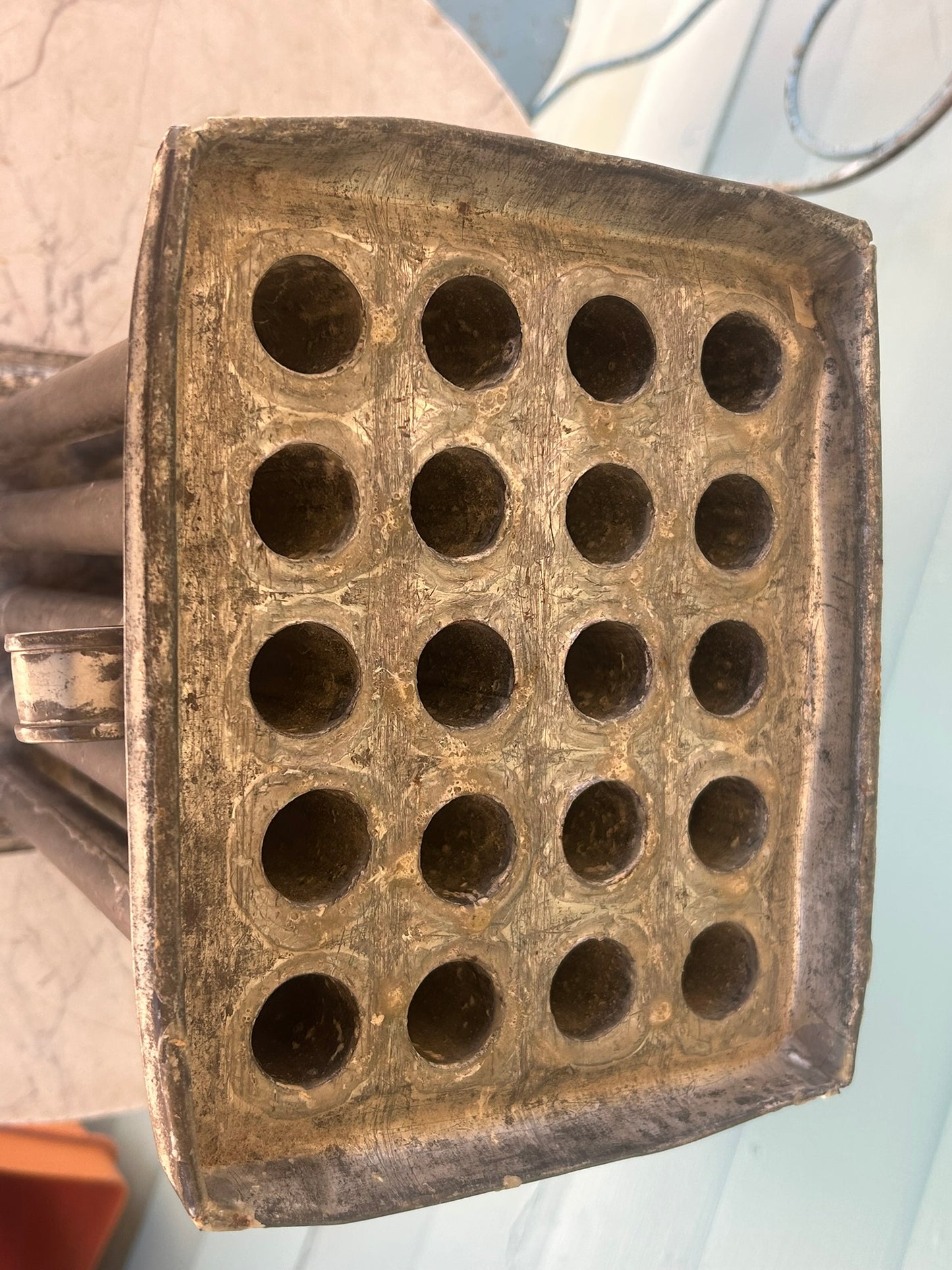 CANDLE MOLD 20 TUBE TIN ANTIQUE