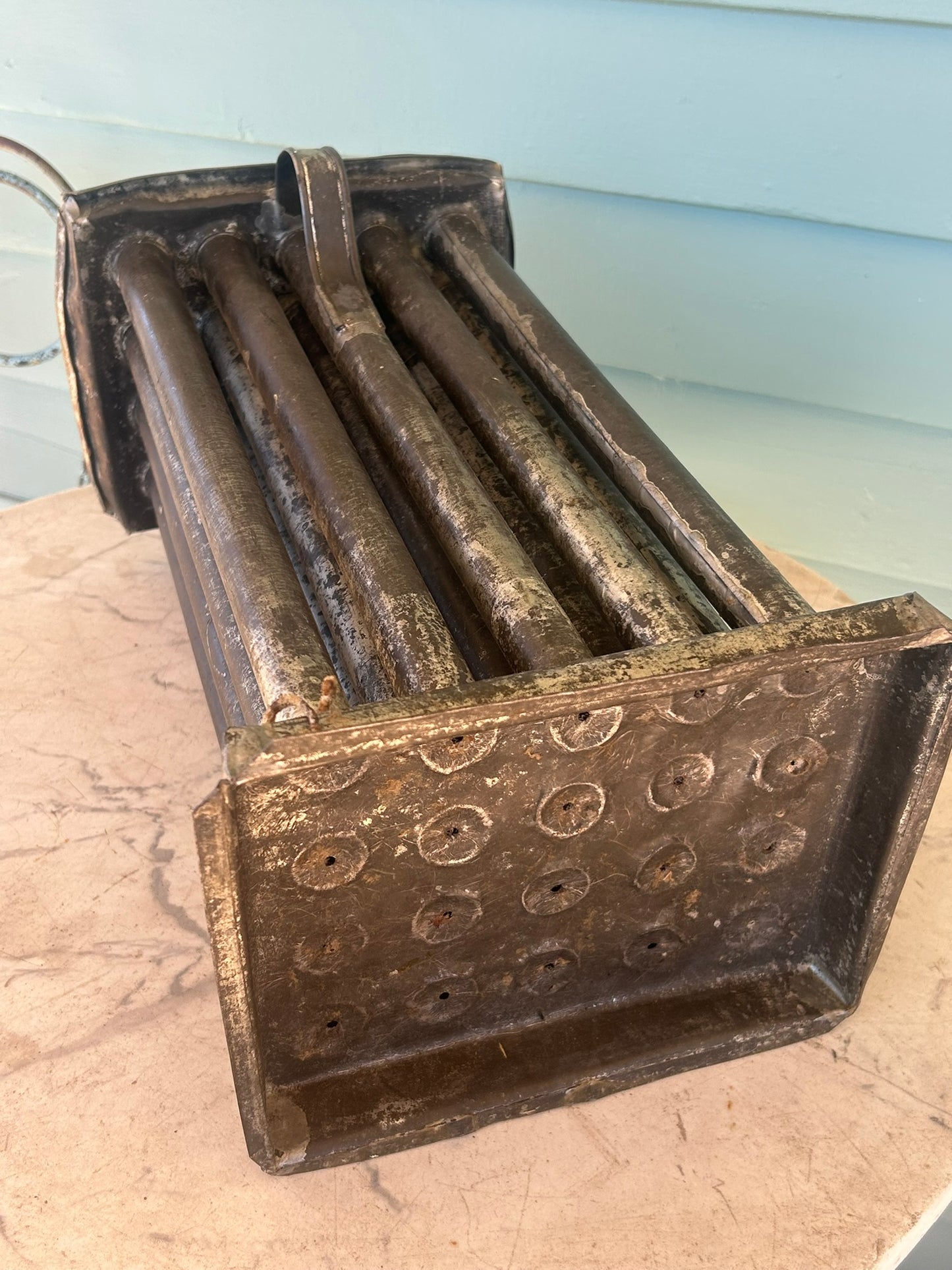 CANDLE MOLD 20 TUBE TIN ANTIQUE