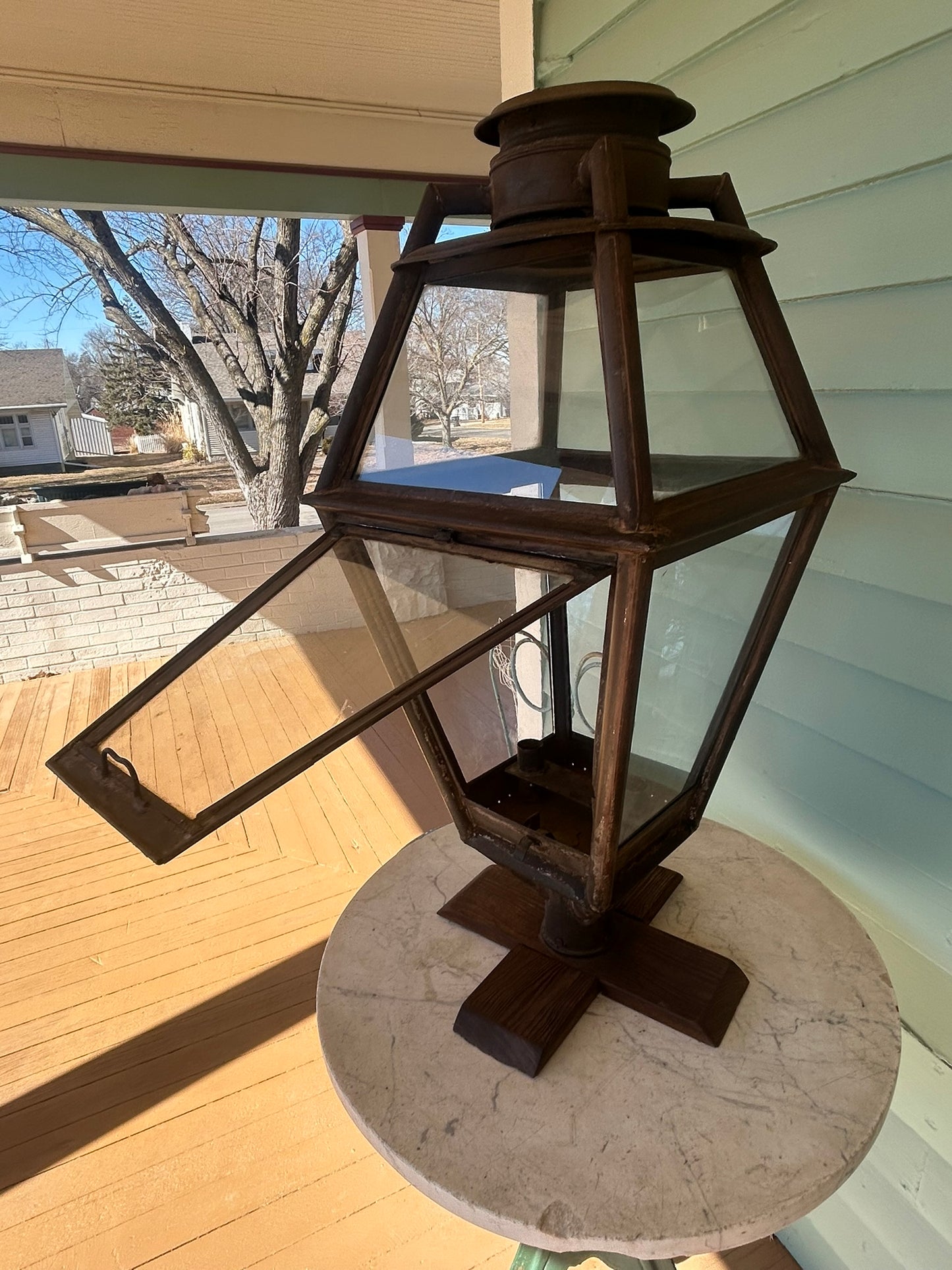 ANTIQUE CANDLE STREET LAMP