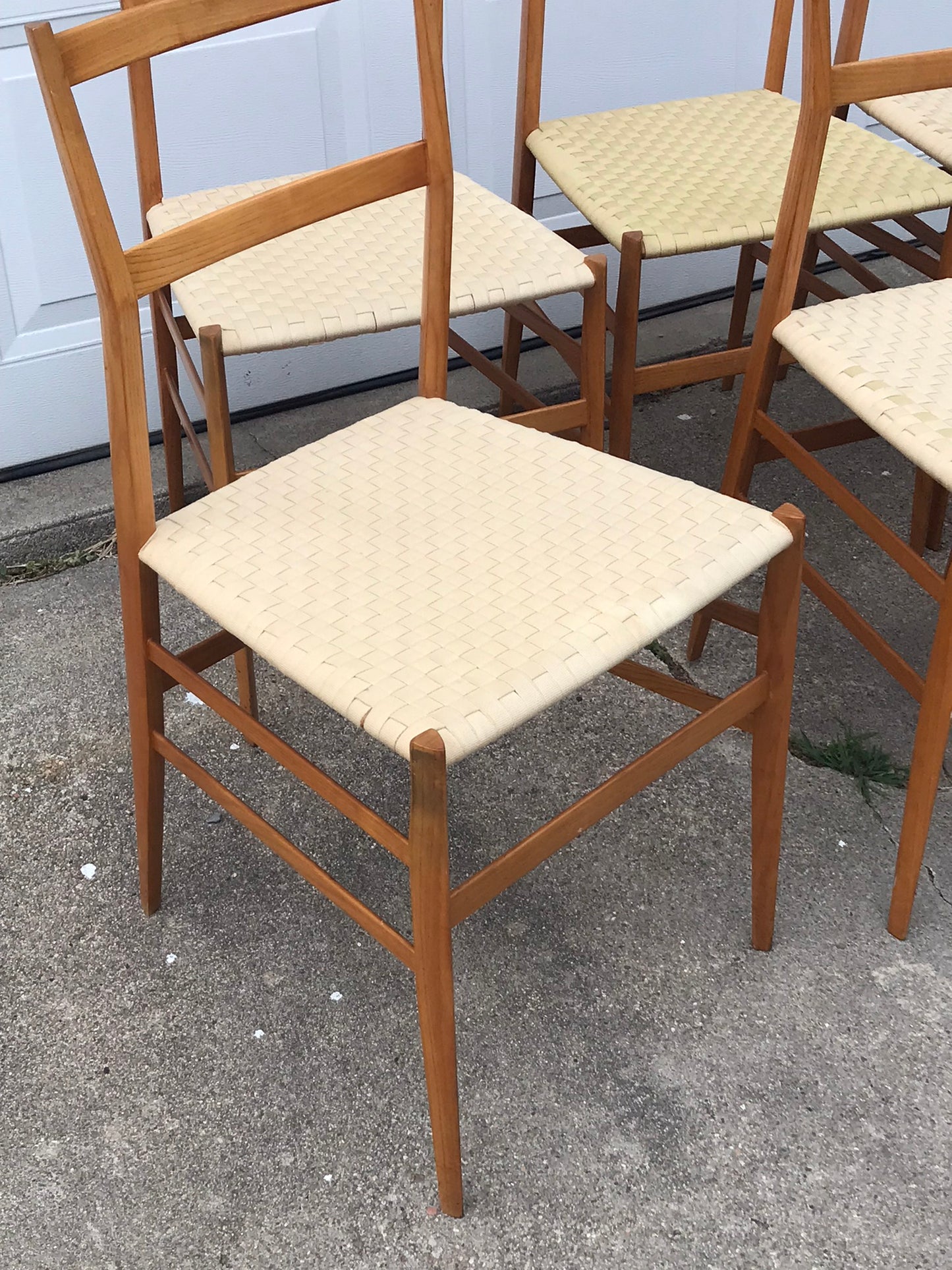 GIO PONTI SUPERLEGGERA #699 SET OF SIX CHAIRS