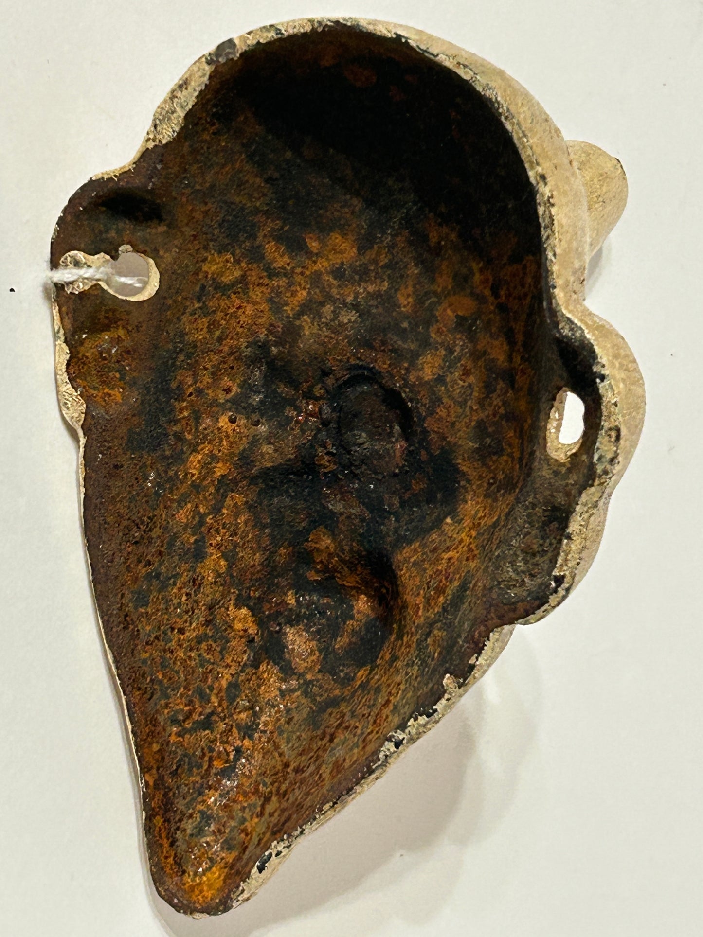 LONG NOSE MAN CAST IRON WALL HOOK