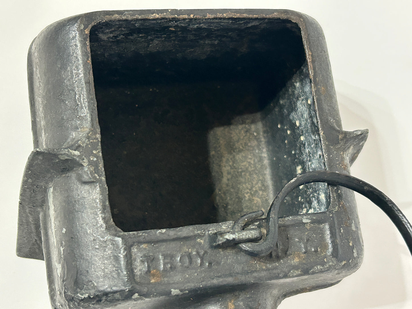 CAST IRON 1869 S. SPOARS BOILING KETTLE TROY NEW YORK