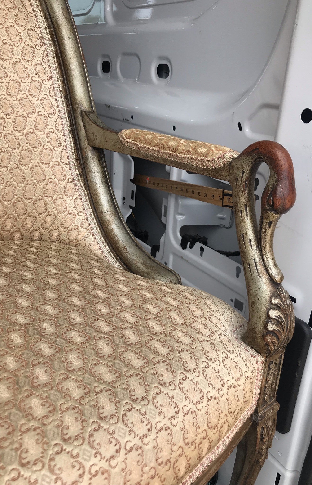 FIGURAL SWAN HEADS ANTIQUE ARM CHAIR