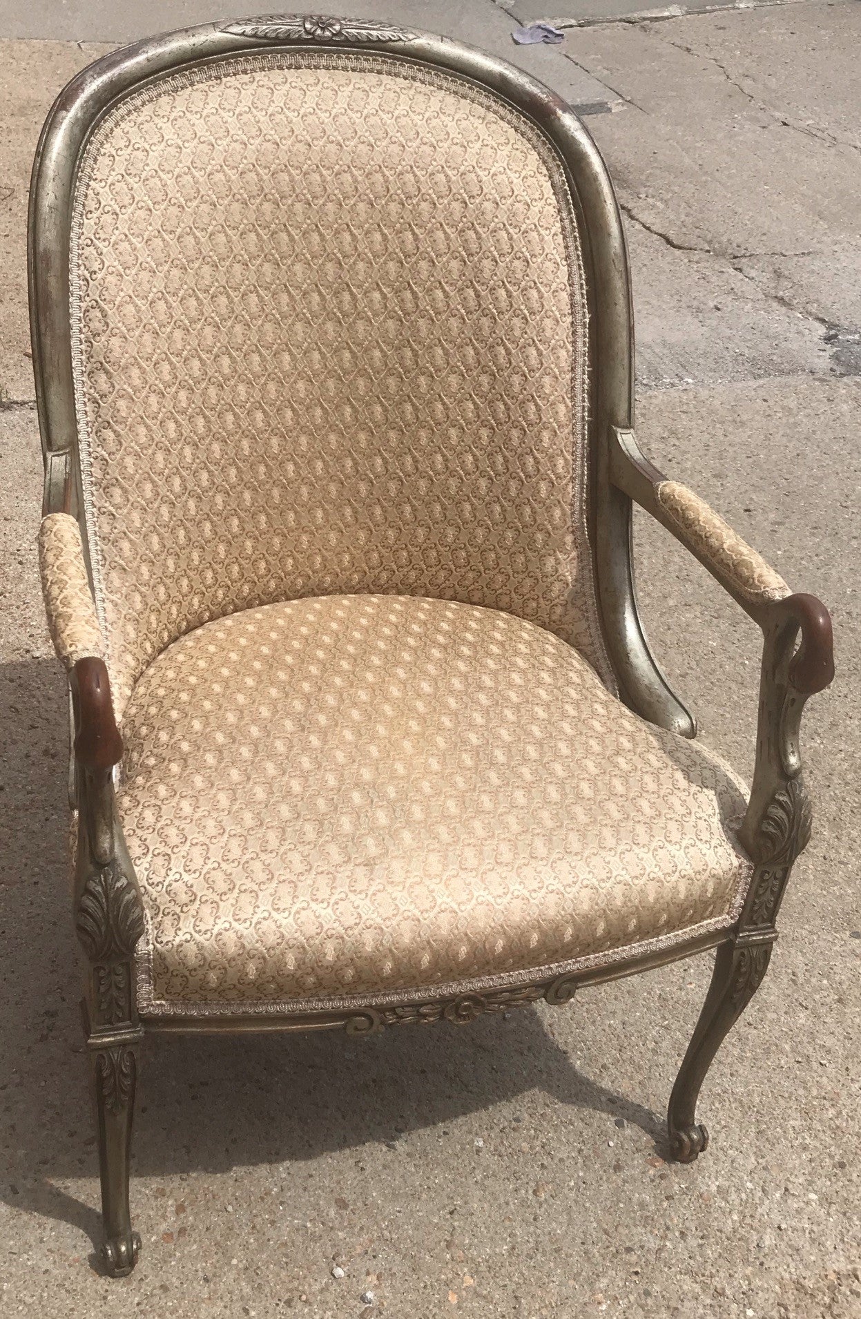 FIGURAL SWAN HEADS ANTIQUE ARM CHAIR