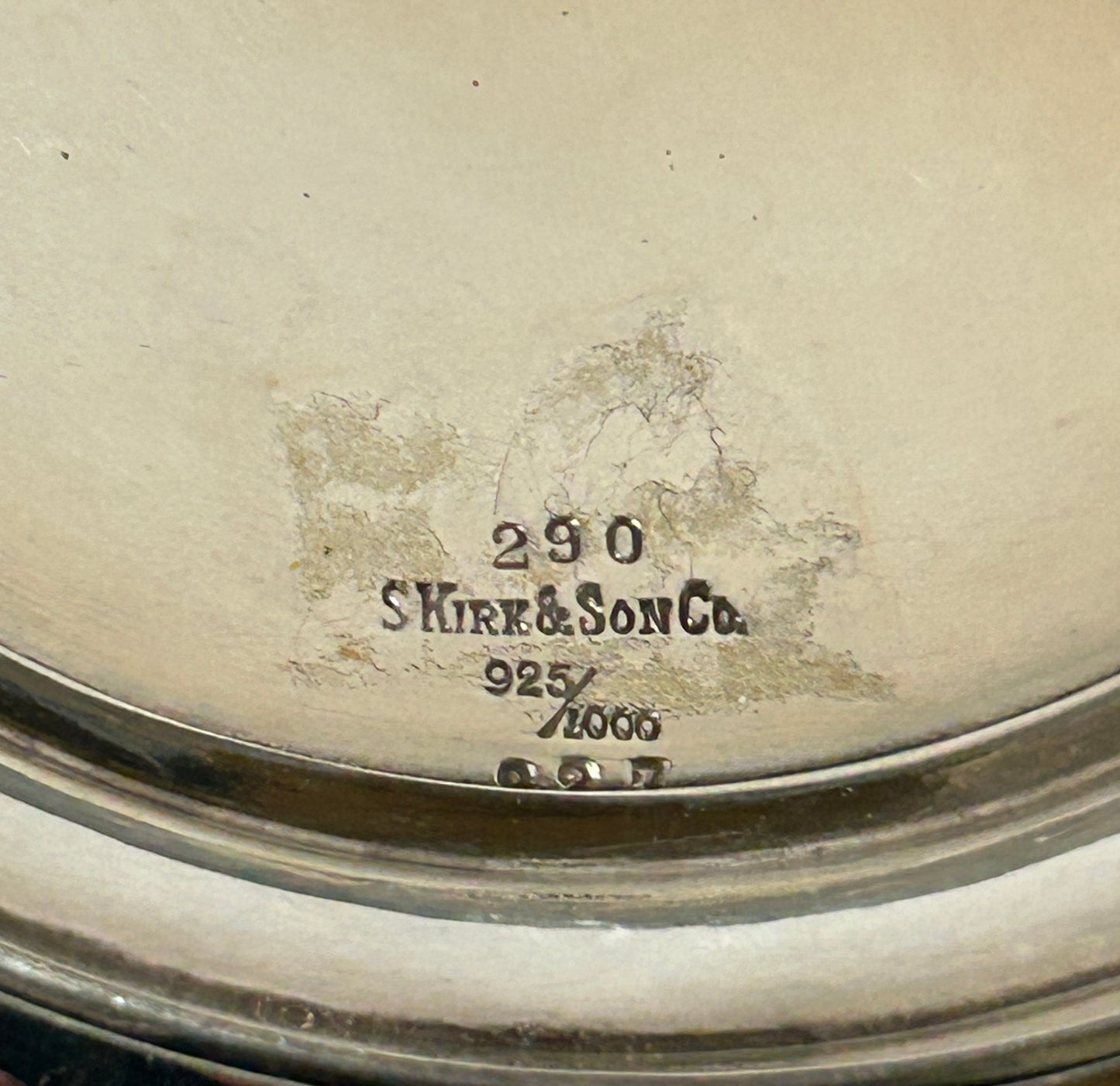 KIRK STERLING ANTIQUE BASKET IN FANCY FLORAL DESIGN