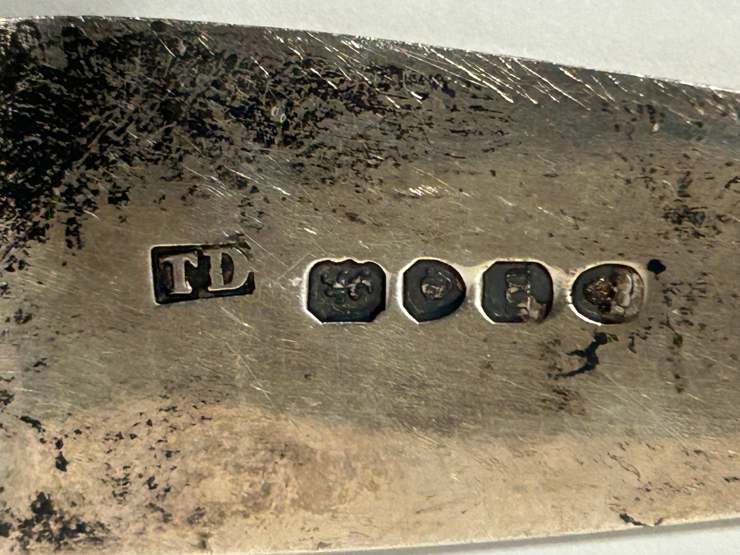 ANTIQUE STERLING FISH SERVER BY TOMAS DANIEL BRITISH