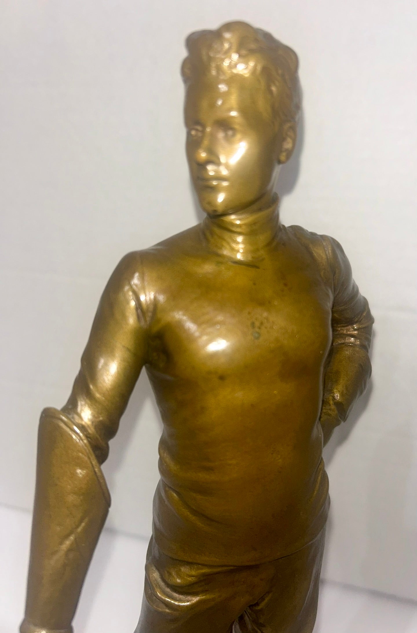 BRONZE OF SWORDSMAN SIGNED THOM 1900