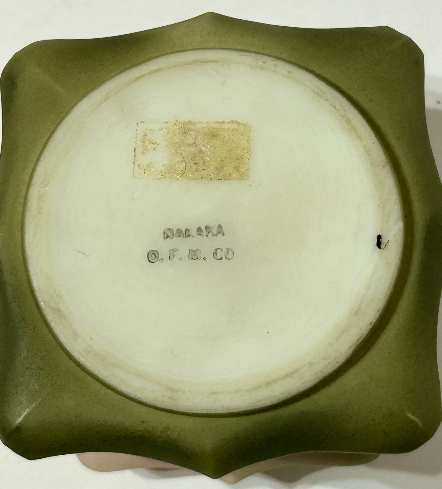 NAKARA GLASS DRESSER BOX