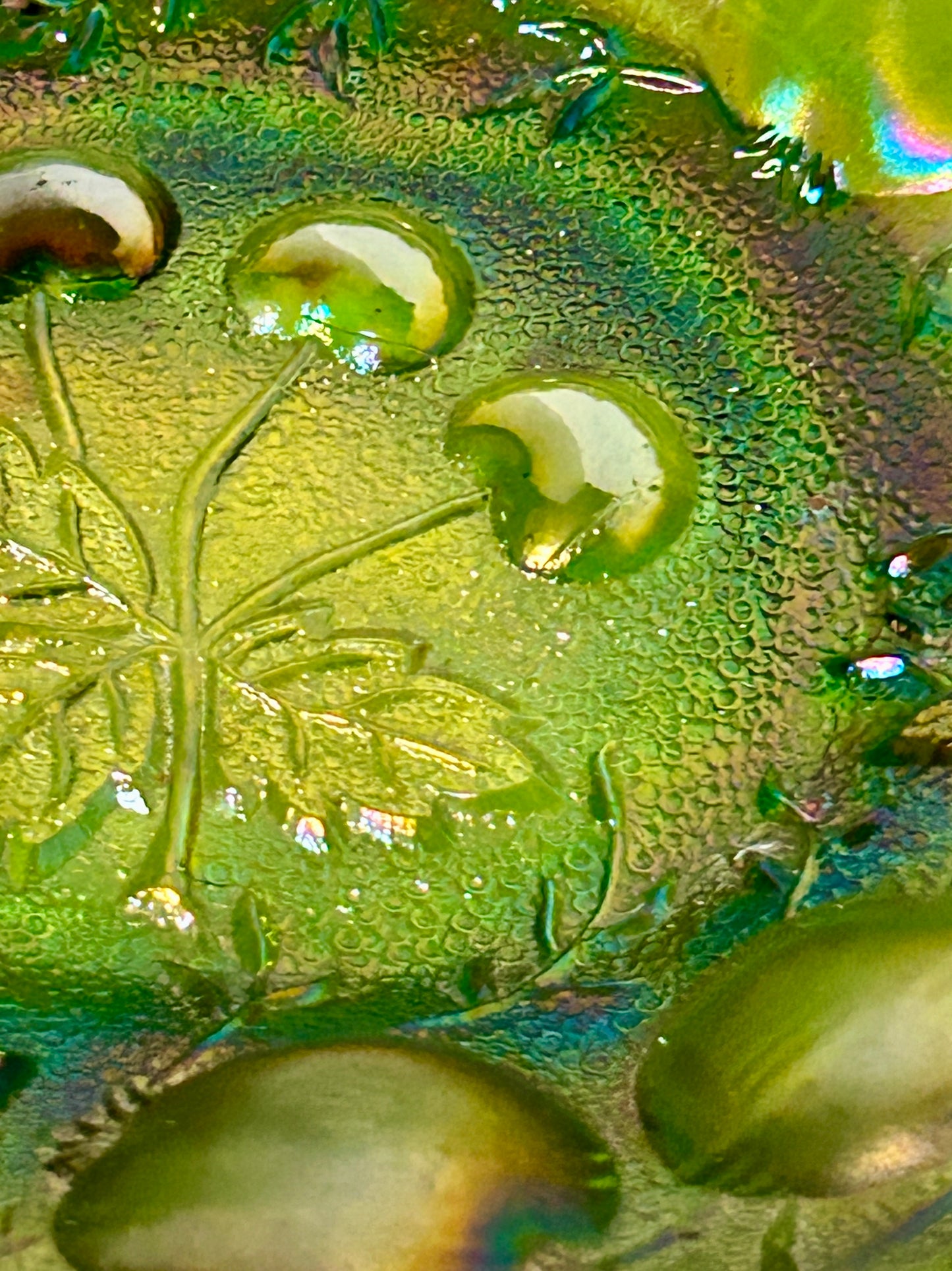 CARNIVAL GLASS THREE FRUITS BOWL