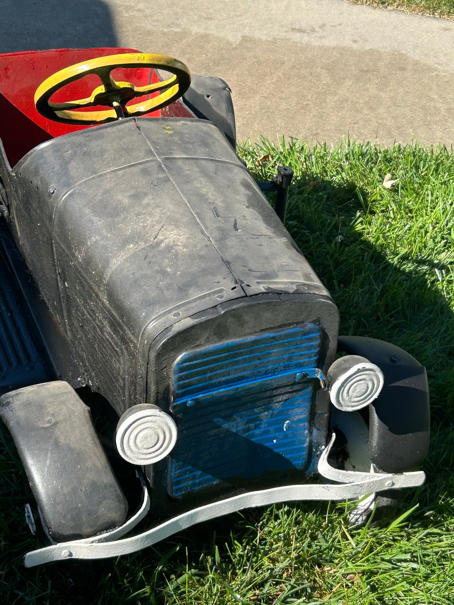 UNRESTORED 1930's PEDAL CAR CONVERTIBLE