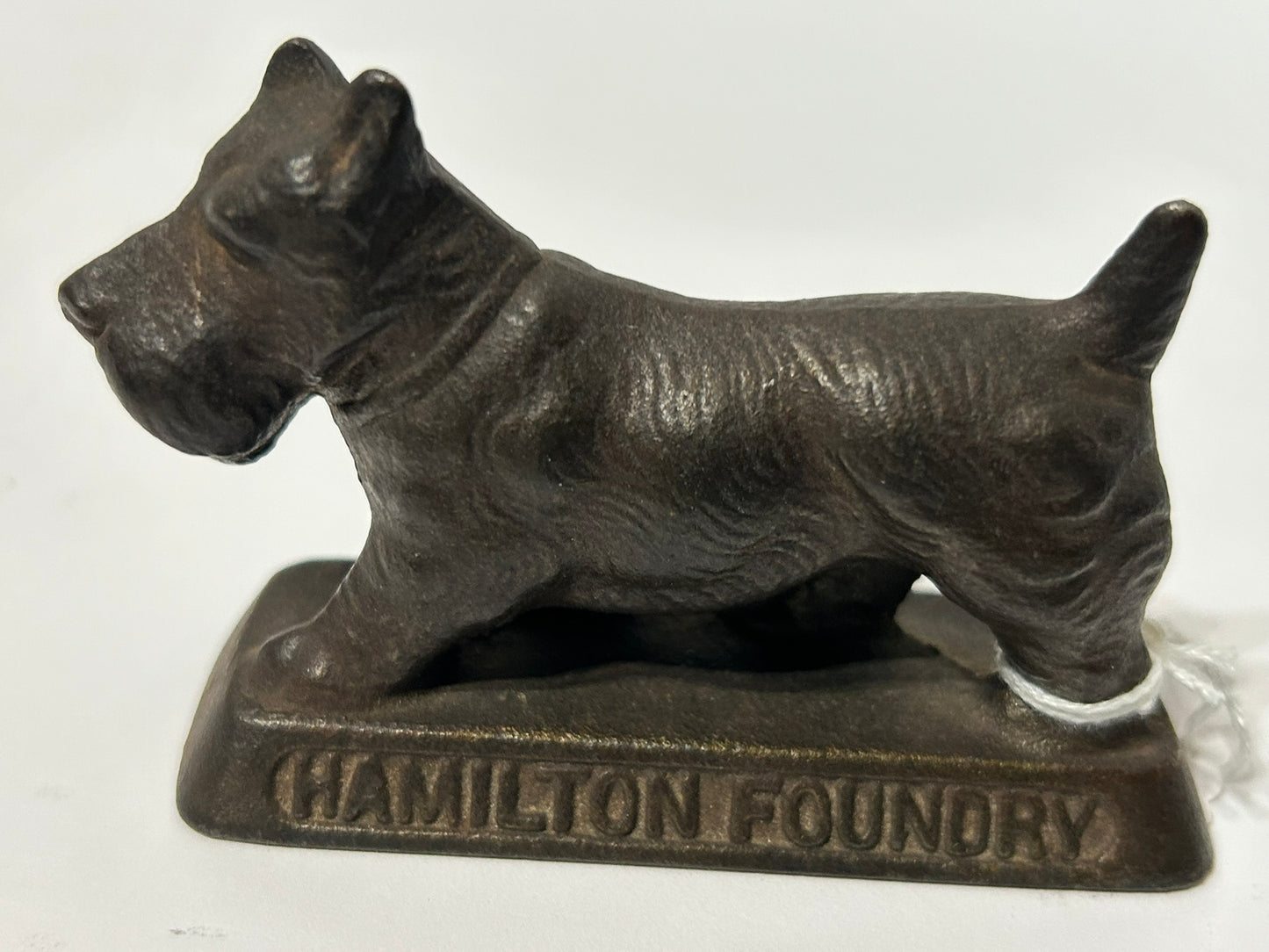 HAMILTON FOUNDRY ADVERTISING CAST IRON DOG PAPERWEIGHT
