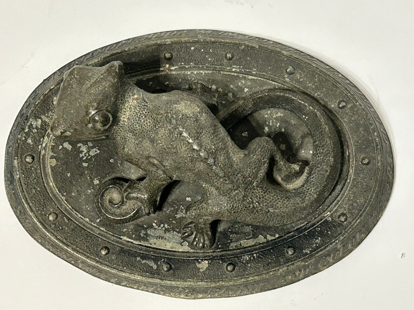 CHAMELEON METAL ADVERTISING PAPERWEIGHT FOR SHERWIN WILLIAMS PAINT