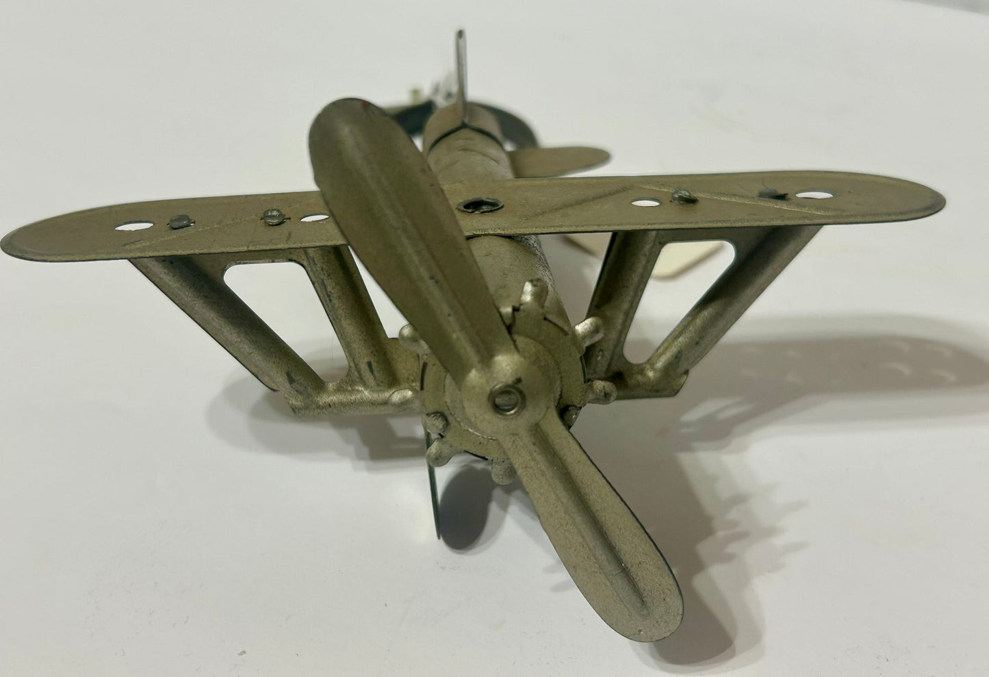 RADIATOR SPIRIT OF AMERICA AIRPLANE SHAPE FLAG HOLDER