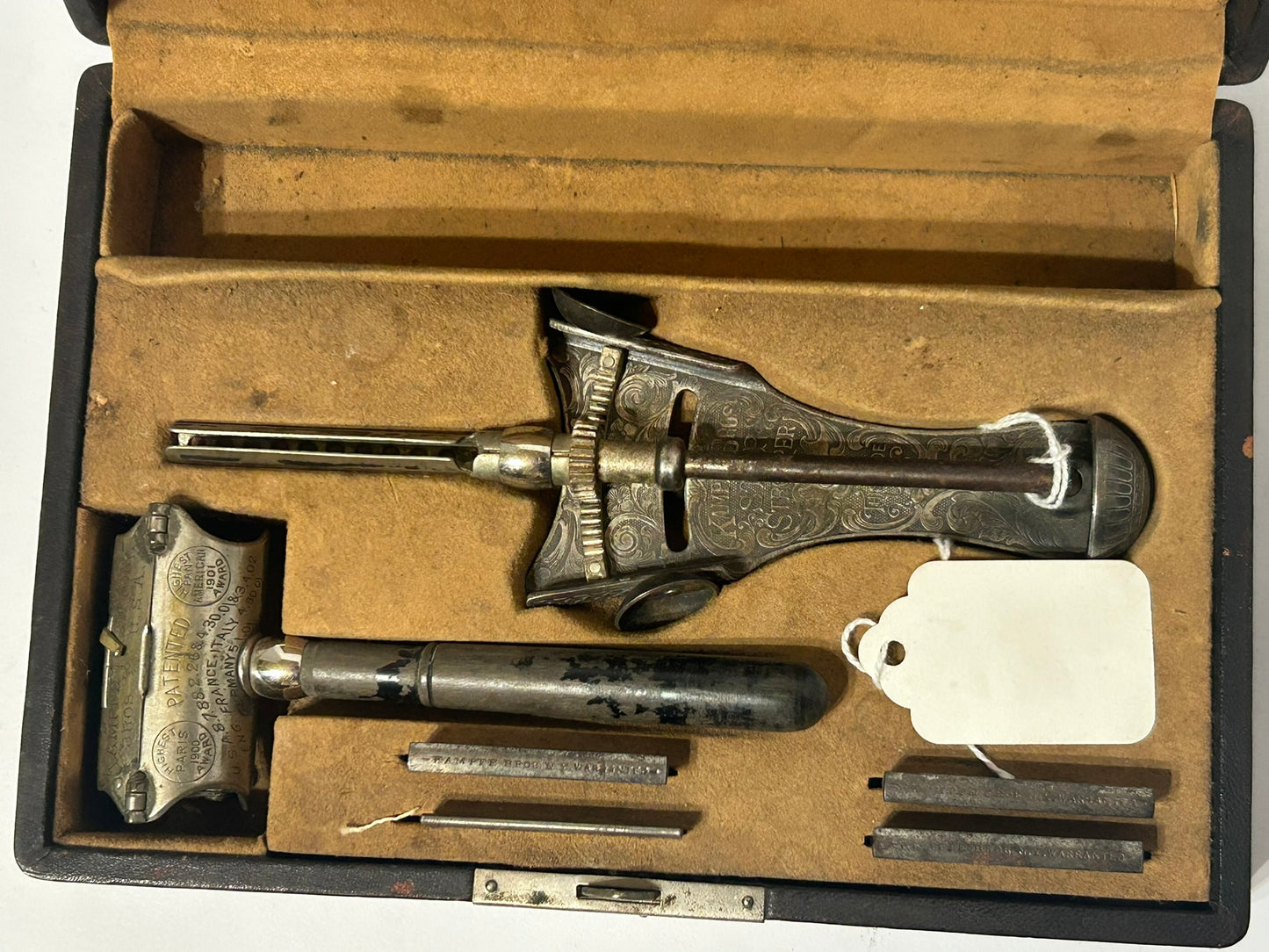 STAR RAZOR AND SHARPENER BOXED SET