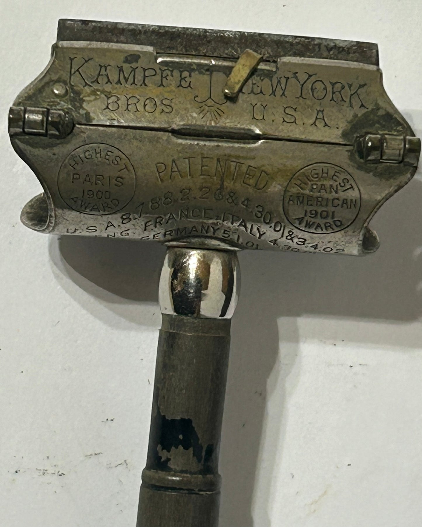 STAR RAZOR AND SHARPENER BOXED SET