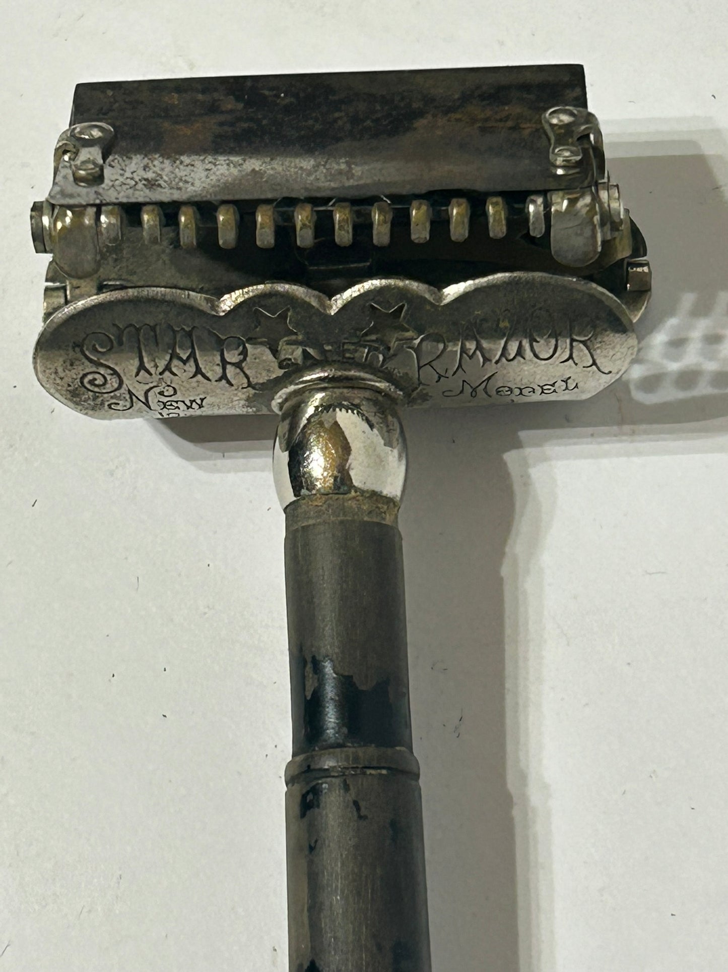 STAR RAZOR AND SHARPENER BOXED SET