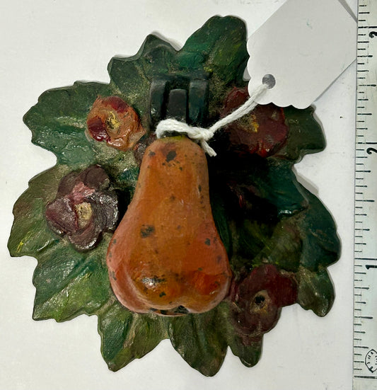 HUBLEY DOOR KNOCKER IN SHAPE OF CAST IRON PEAR