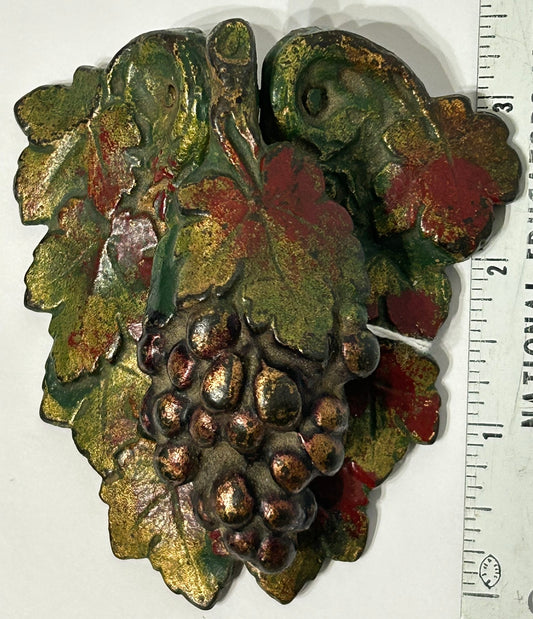 DOOR KNOCKER OF CAST IRON GRAPES