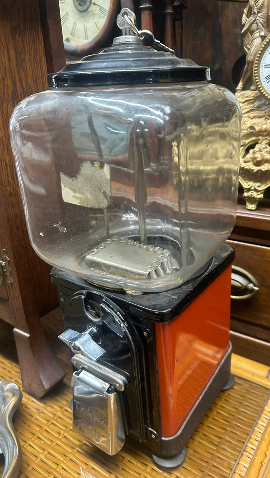 COIN OP GUMBALL OR PEANUT MACHINE WITH KEY