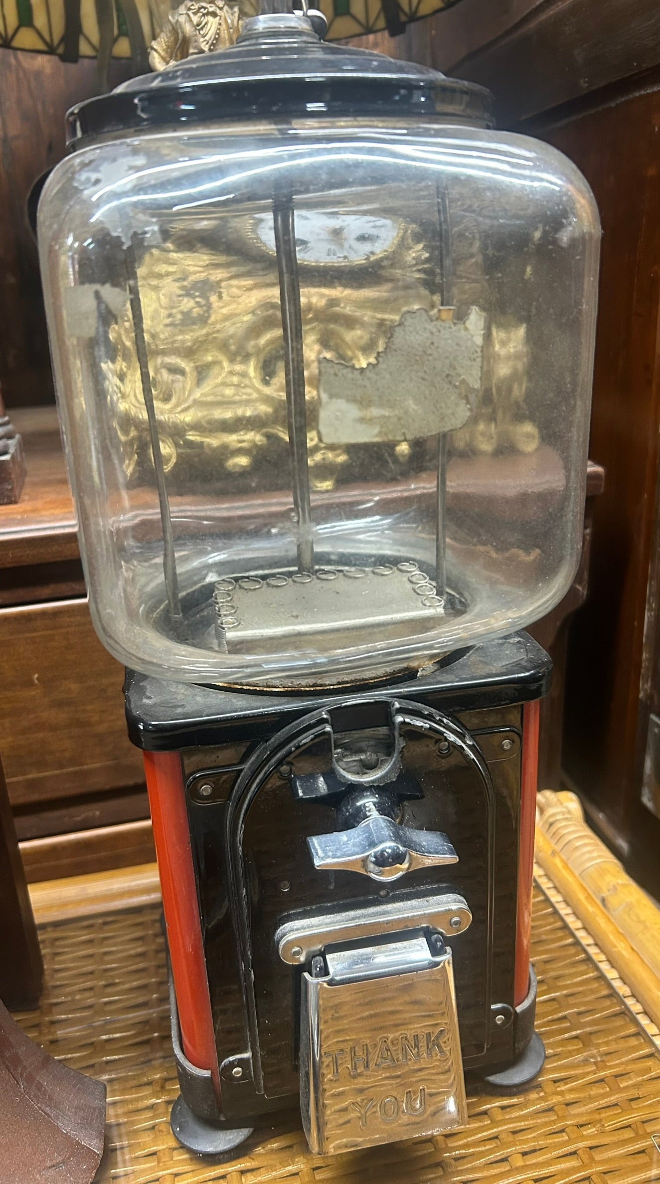 COIN OP GUMBALL OR PEANUT MACHINE WITH KEY