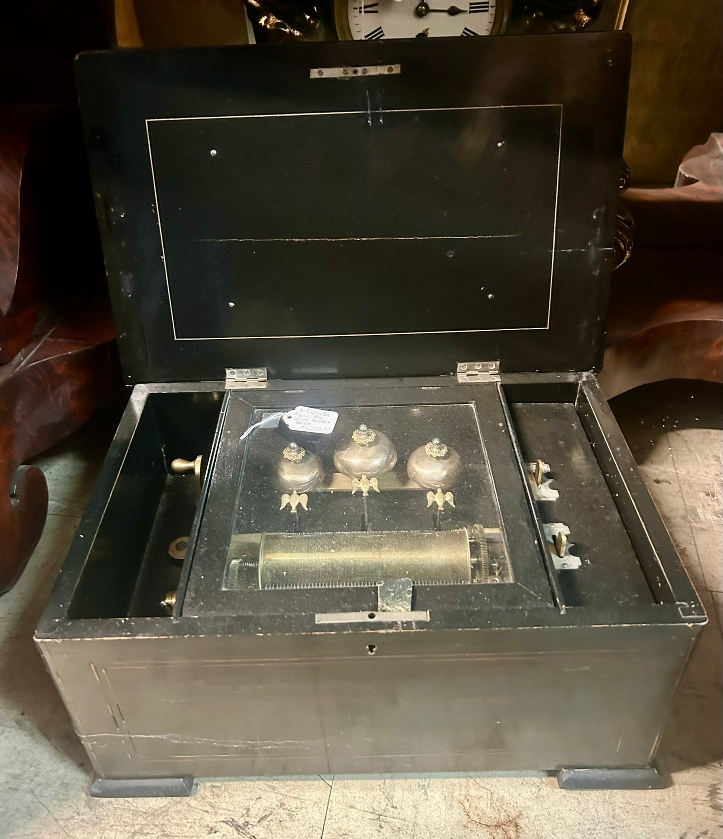 CYLINDER MUSIC BOX WITH BELLS AND BIRD HAMMERS