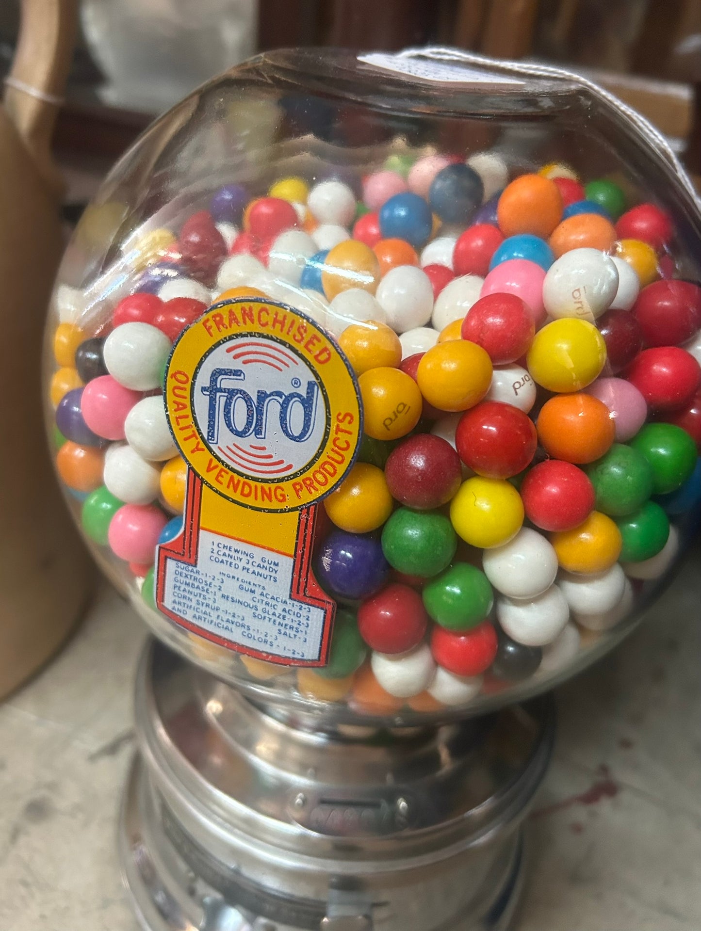 FORD GUMBALL COIN OP MACHINE