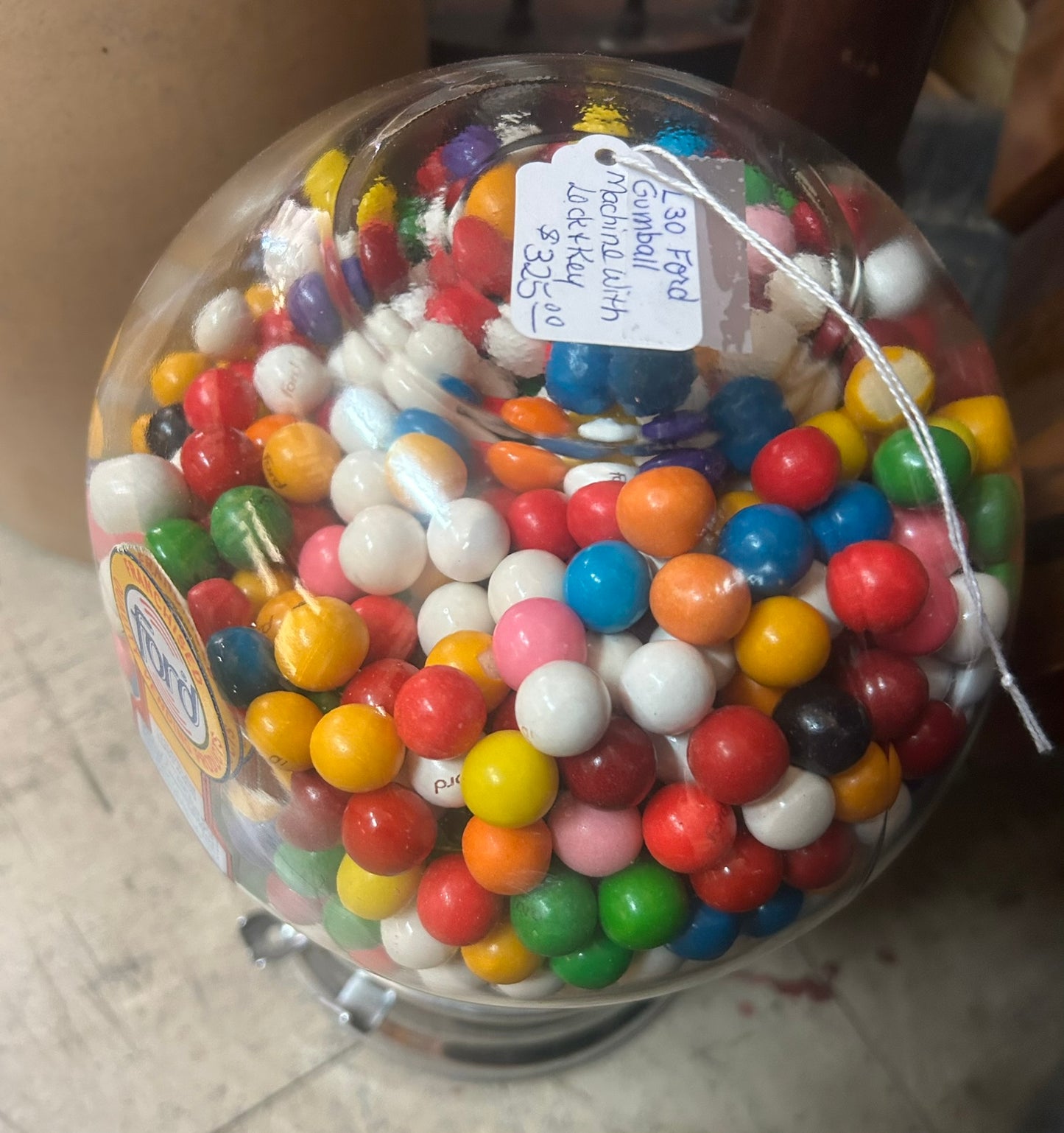 FORD GUMBALL COIN OP MACHINE