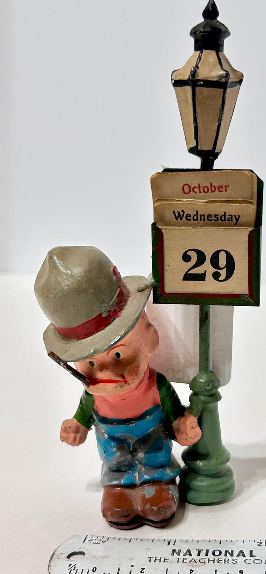 MOON MULLINS METAL LAMP POST FIGURAL CALENDAR