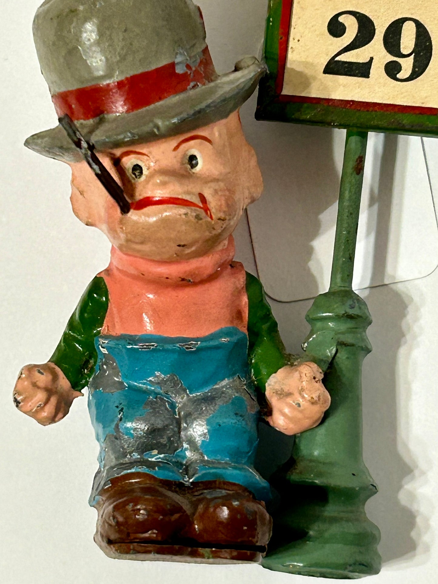 MOON MULLINS METAL LAMP POST FIGURAL CALENDAR
