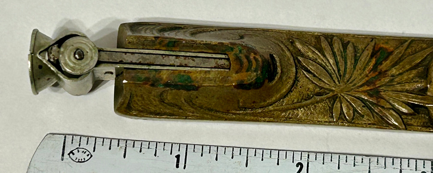 FIGURAL CIGAR NIPPER OF BRONZE ELEPHANT