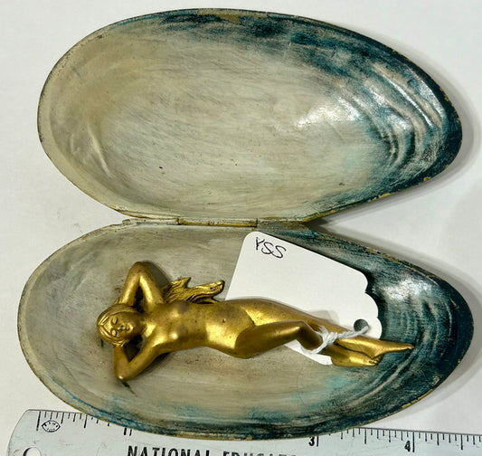 VIENNA BRONZE SEASHELL WITH NUDE INSIDE