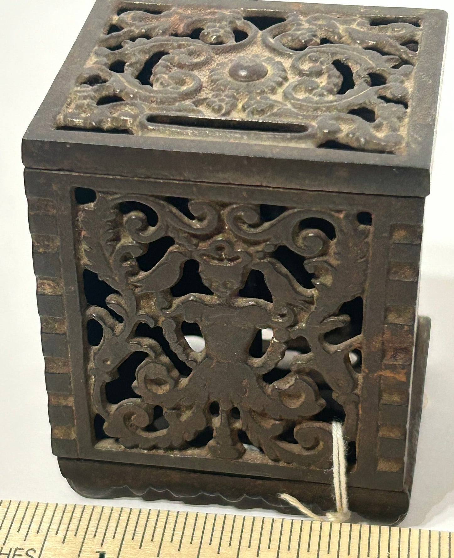 ANTIQUE CAST IRON MONEY BOX BANK BY KENTON