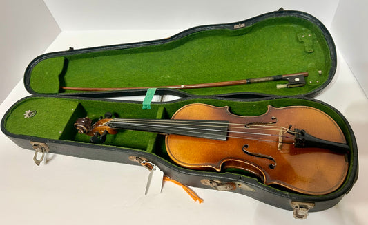 STRADIVARIUS 1/10TH SIZE CHILDS VIOLIN WITH BOW AND CASE