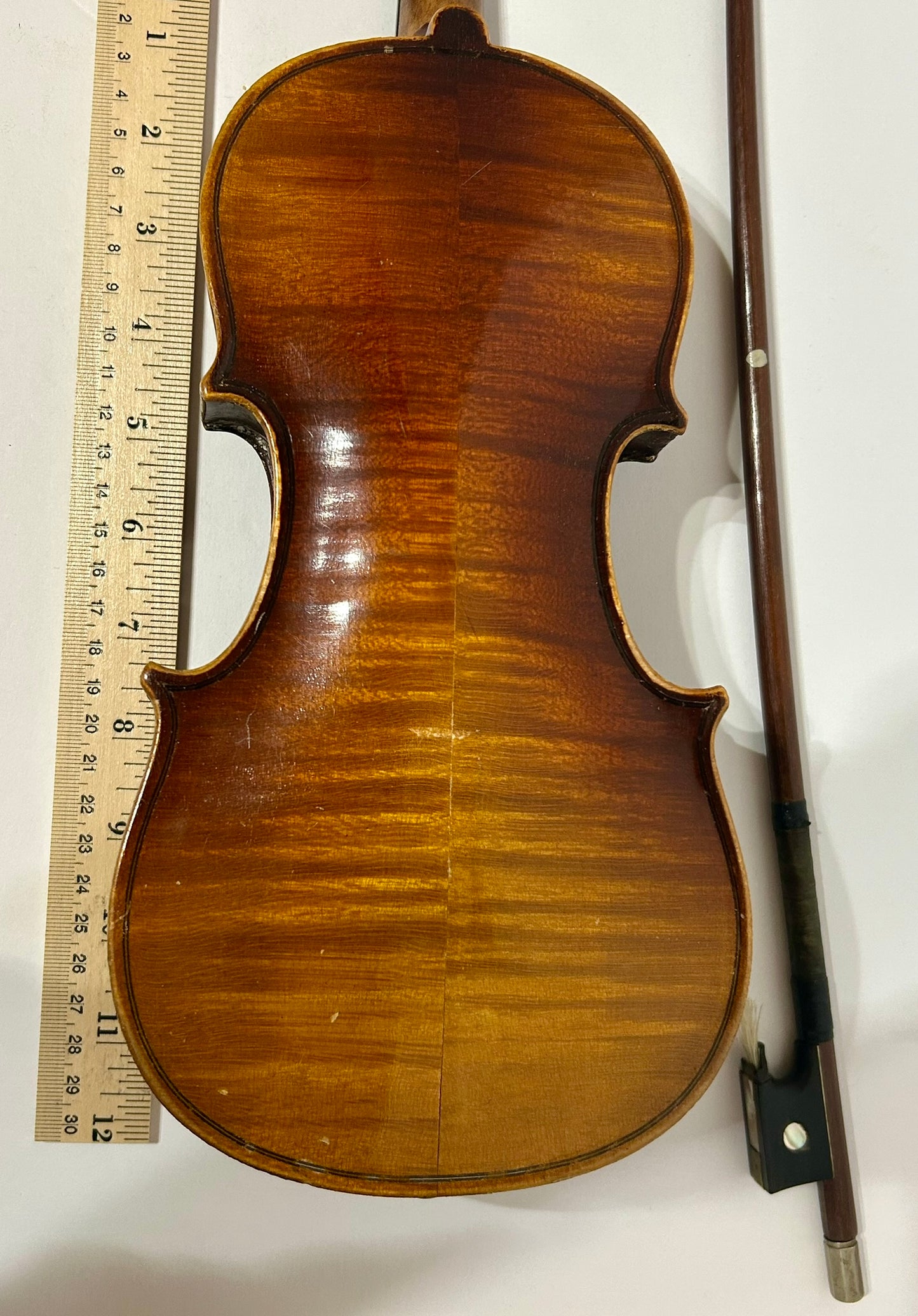 STRADIVARIUS 1/10TH SIZE CHILDS VIOLIN WITH BOW AND CASE