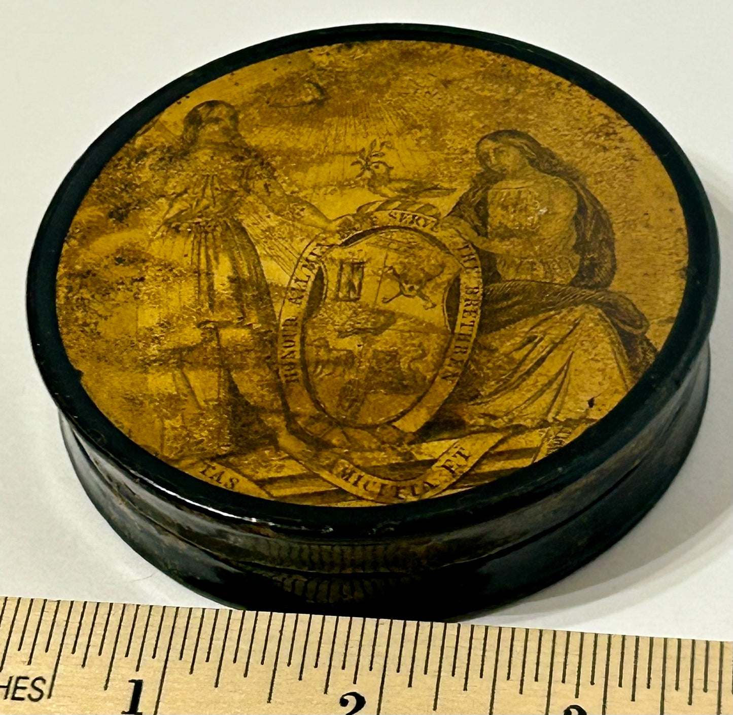ANTIQUE PAPER MACHE SNUFF BOX WITH FIGURES CIRCA 1700'S