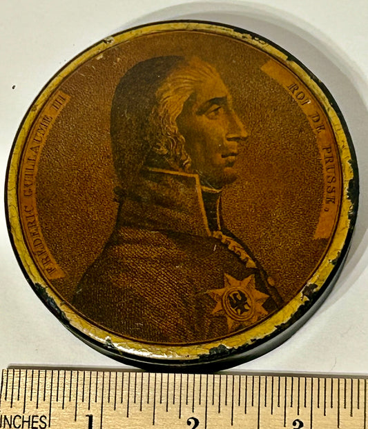 ANTIQUE PAPER MACHE SNUFF BOX WITH FREDERICK III PORTRAIT