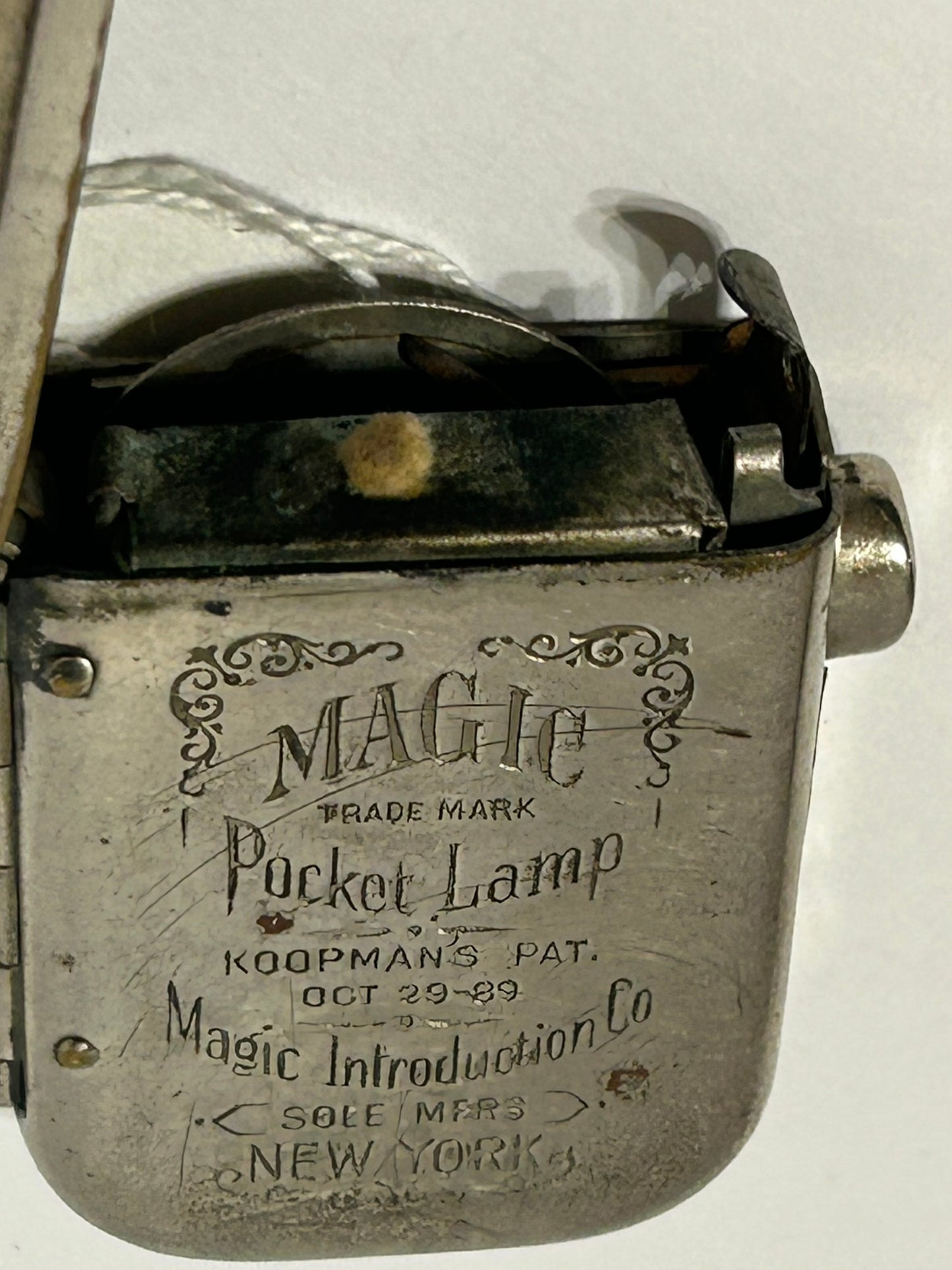 MAGIC POCKET LAMP 1889 LIGHTER
