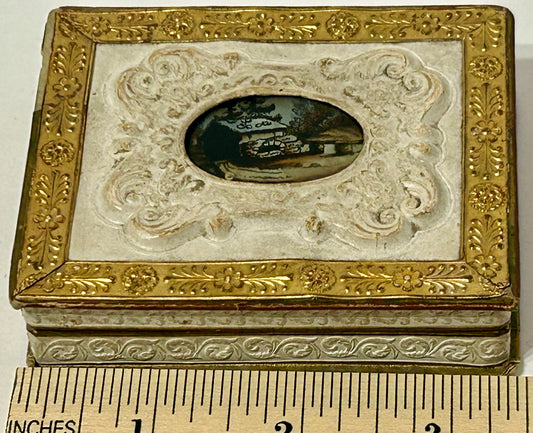 ANTIQUE EMBOSSED PAPER BOX WITH SCENE UNDER GLASS INSERT IN LID