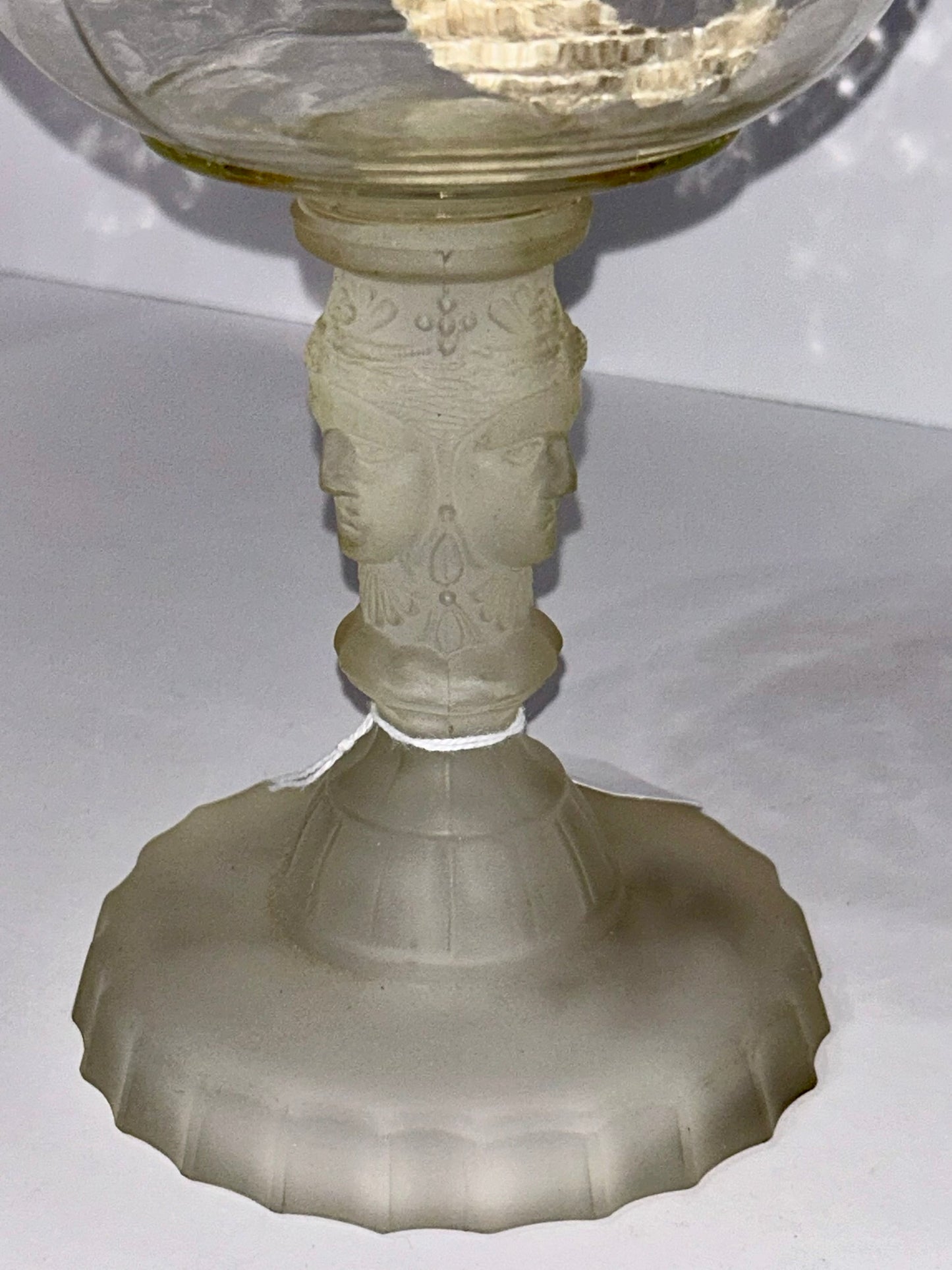 THREE FACE ANTIQUE FROSTED KEROSCENE LAMP