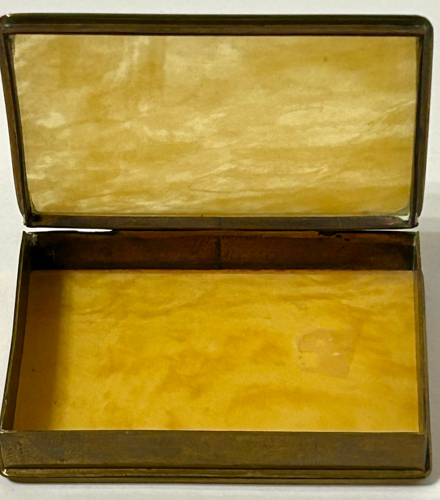 ANTIQUE SMOKED SHELL WITH BRASS SNUFF BOX