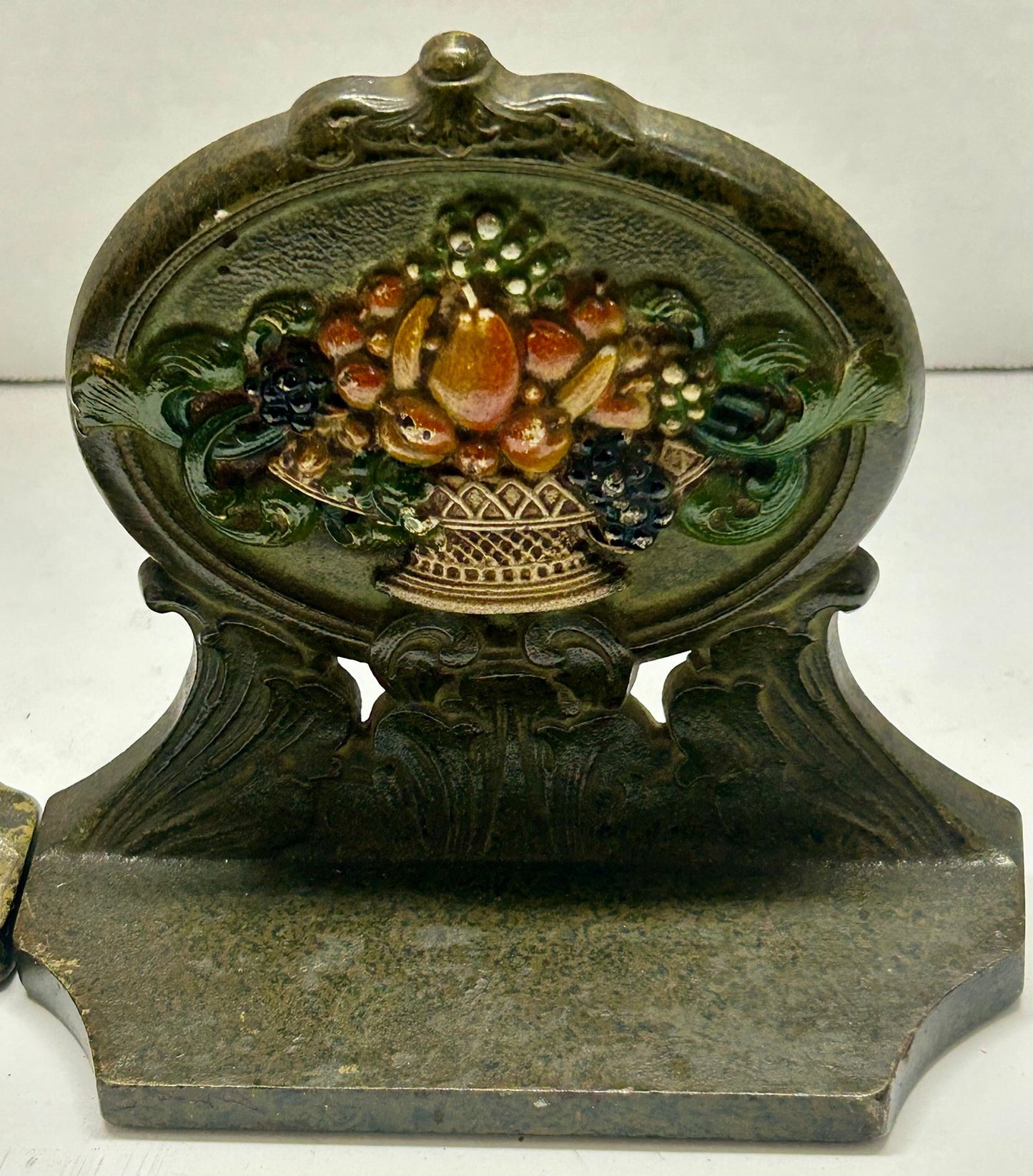 CAST IRON FRUIT BASKET BOOKENDS