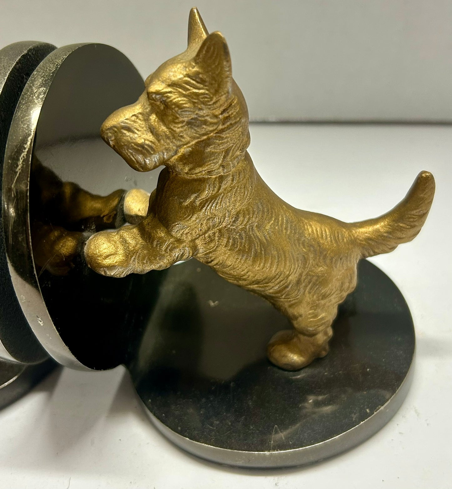 SCOTTIE DOGS DECO PAIR OF BOOKENDS