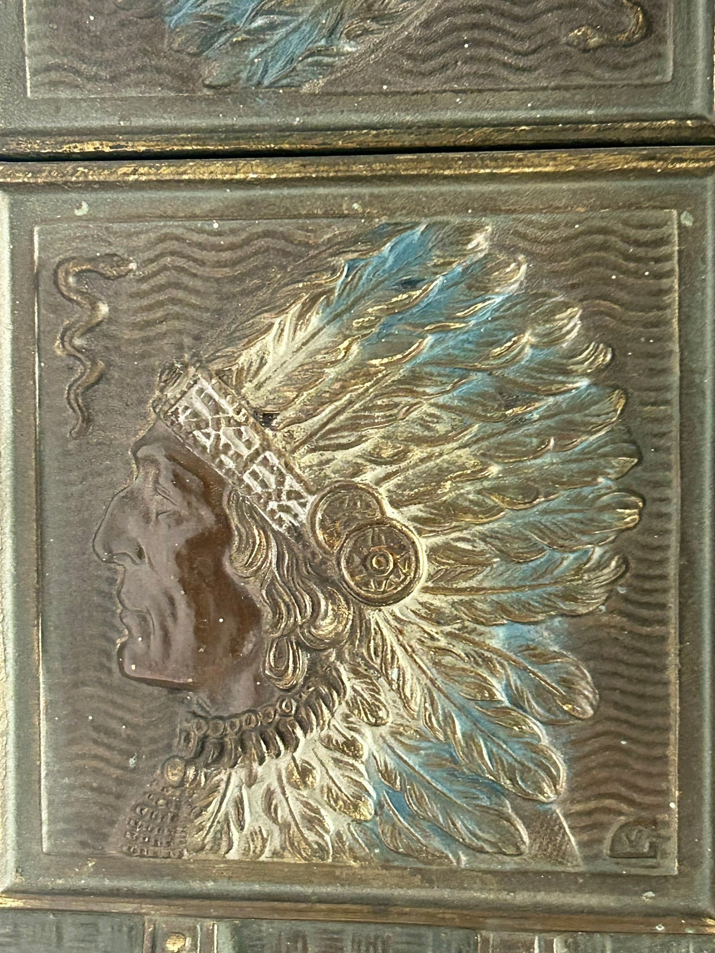 NATIVE AMERICAN CHIEF EXPANDING BOOKEND BY JUDD