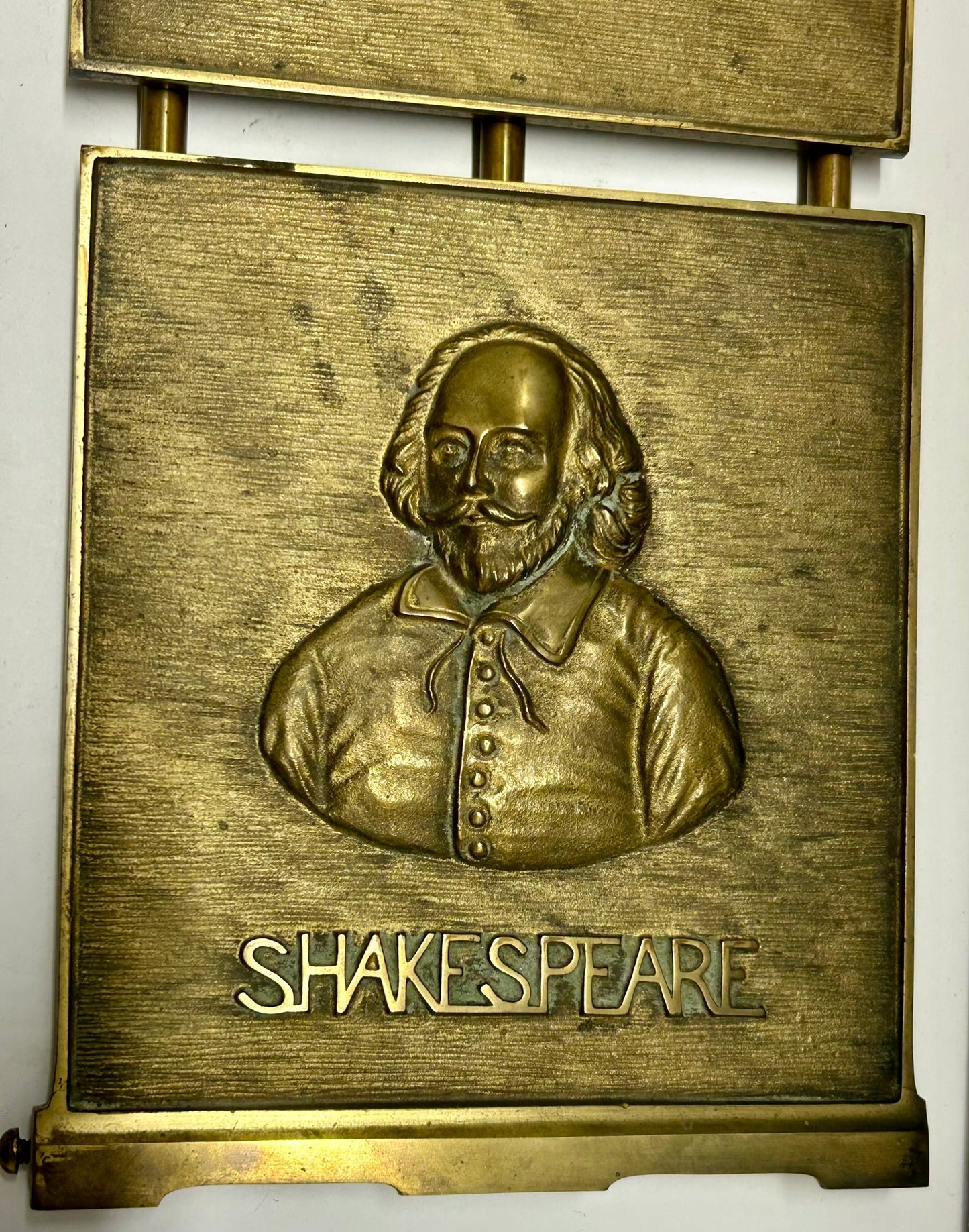 SHAKESPEAR BRASS EXPANDING BOOK RACK