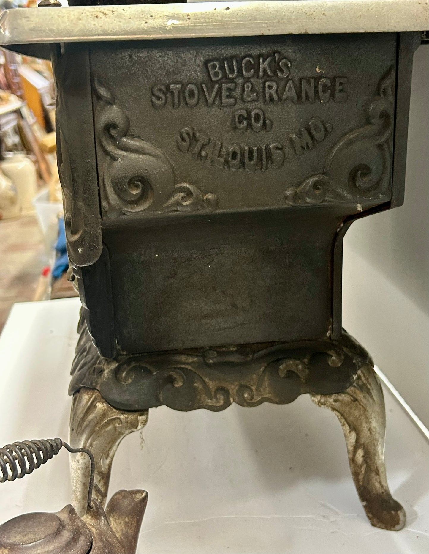 BUCKS JR. #2 LARGE CAST IRON WOOD COOK STOVE SAMPLE OR TOY